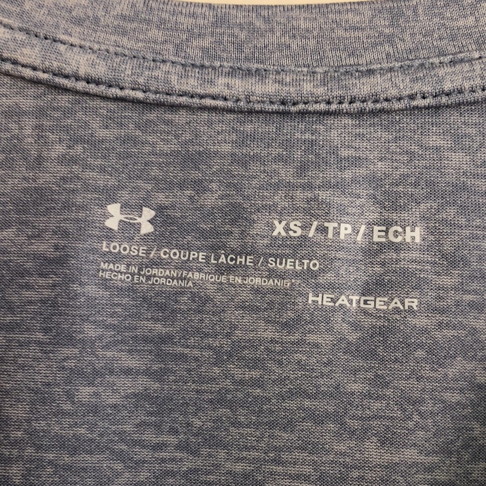 Women’s Under Armour V-Neck T-Shirt Size XS - Picture 3 of 8